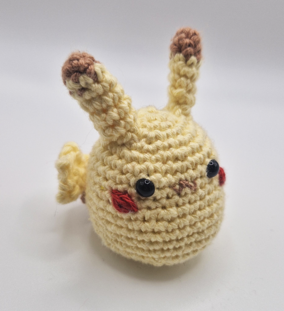 Peluche crochet personnalisée - Pikachu